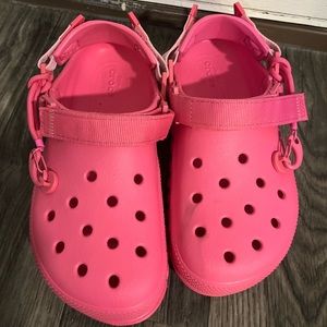 Dual Crocs Shoes M 7  W9